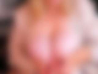 WetLuna1's Live Sex Cam Show