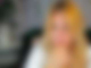 Live cam show with WetLuna1 - New Blowjob on AdultVida.com