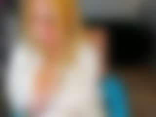 WetLuna1's Live Sex Cam Show