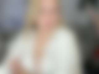 Live cam show with WetLuna1 - Fingering on Camsoda