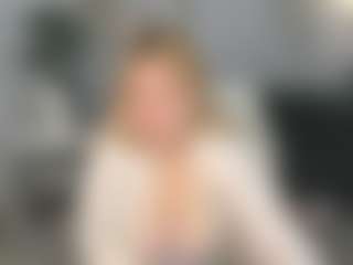 Live cam show with WetLuna1 - Moaning on Camiplay Live