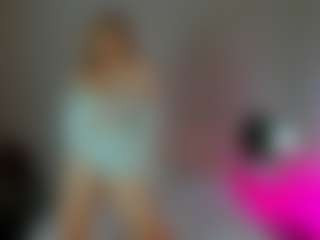 Live cam show with WetLuna1 - Blonde Hair on Dare Cams