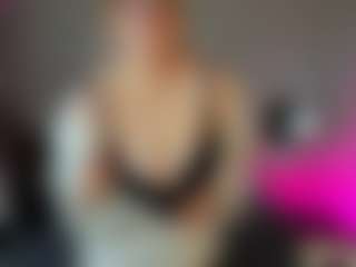 WetLuna1's Live Sex Cam Show