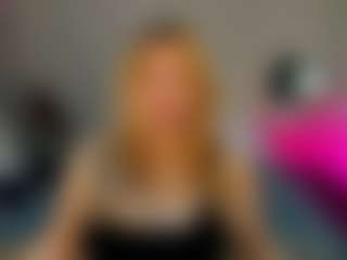 Live cam show with WetLuna1 - Green Eyes on Dare Cams