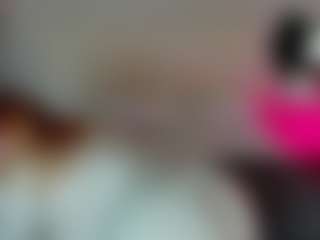 Live cam show with WetLuna1 - Green Eyes on CamClone