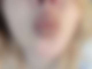 Live cam show with WetLuna1 - Smoking on Camsoda