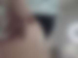 Live cam show with WetLuna1 - Moaning on sexytreat.net
