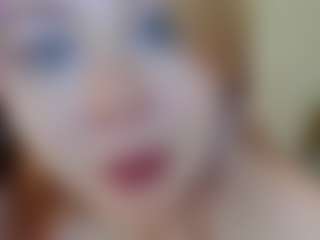 Live cam show with WetLuna1 - Blondie on TottyGirls