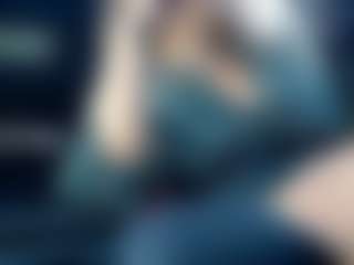 Live cam show with LushDiamonds - Smoking on Dolls Live