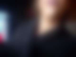 LushDiamonds MILF webcam performer live streaming