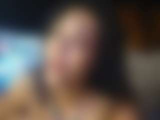 Live cam show with LushDiamonds - Dildo on TeamSkeetLive