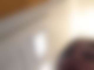 Live cam show with LushDiamonds - Shaved Pussy MILF on crypto-cams