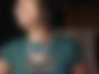 LushDiamonds MILF webcam performer live streaming