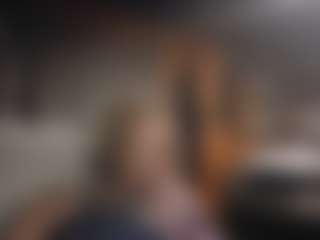LushDiamonds MILF webcam performer live streaming