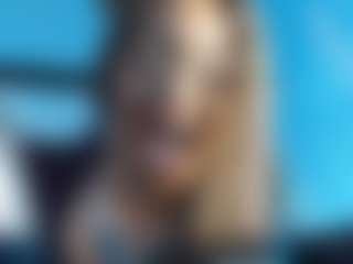 Live cam show with LushDiamonds - Tease Big Tits on Camsoda