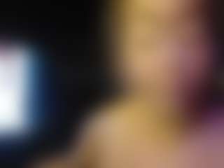 Live cam show with LushDiamonds - Smoking on Fling VIP Chat