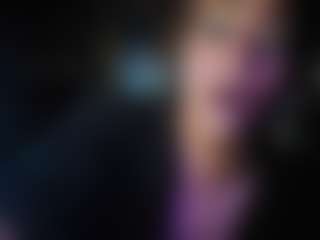 Live cam show with LushDiamonds - Squirt MILF on CamwithHer