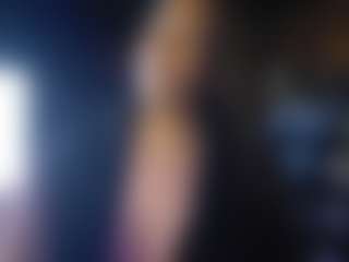 Live cam show with LushDiamonds - Fingers on Camiplay Live