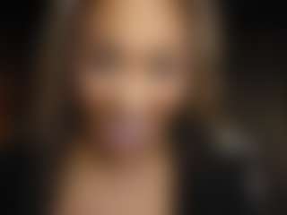 Live cam show with LushDiamonds - Gamer MILF on Pornisteam.com