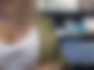Live cam show with LushDiamonds - Self Suck on TeamSkeetLive