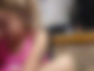 Live cam show with LushDiamonds - Brown Eyes Mature on livesuperchat.net