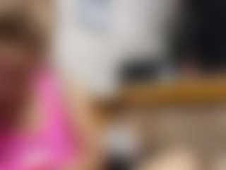 Live cam show with LushDiamonds - Bedroom Mature on livesuperchat.net