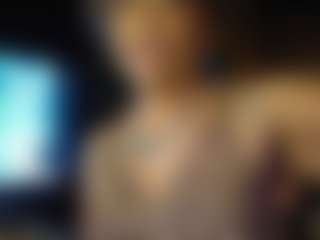 Live cam show with LushDiamonds - Shaved Pussy MILF on Camsoda