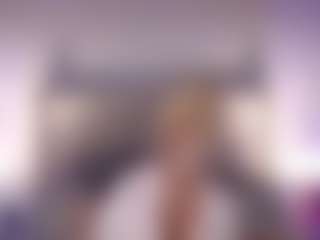 Live cam show with Gwen Taylor - Blonde Hair on Camsoda