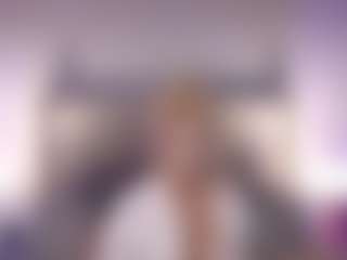 Live cam show with Gwen Taylor - Fetish on Free Soda