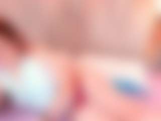 Adelinecooper's Live Sex Cam Show