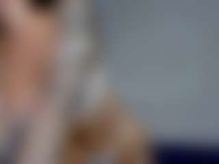 Live cam show with CrystalMus - Brown Hair on Camsoda