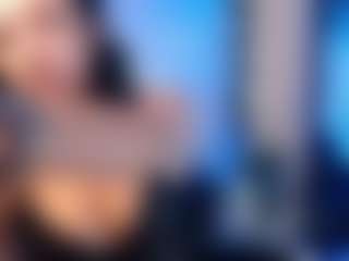 Live cam show with daneliith - Nipple Piercings on CamSodaAdn