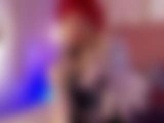 Live cam show with DaphneVelmont - Average on Camsoda