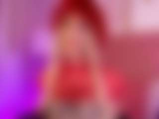 Live-Cam-Show mit DaphneVelmont - Facial Piercings auf Camsoda
