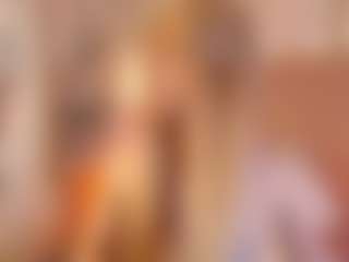Live cam show with DaphneVelmont - Tattoos on StripNow
