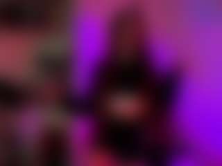 LorenDragone's Live Sex Cam Show
