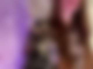 Live cam show with LorenDragone - Body Massage on Camsoda