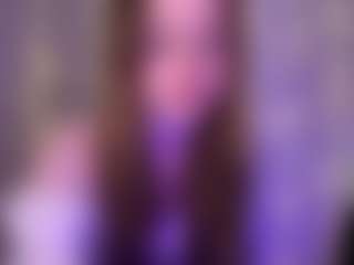 LorenDragone's Live Sex Cam Show