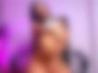 luucy-18's Live Sex Cam Show