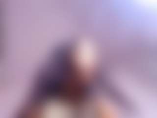 luucy-18's Live Sex Cam Show