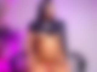 luucy-18's Live Sex Cam Show
