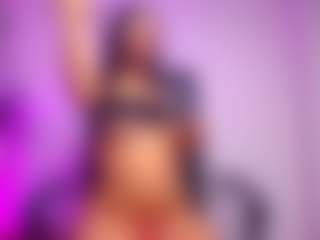 luucy-18's Live Sex Cam Show