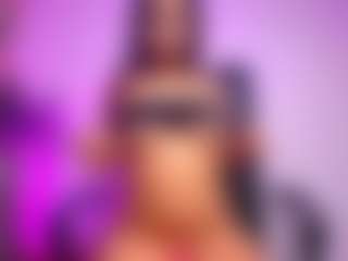 luucy-18's Live Sex Cam Show