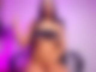 luucy-18's Live Sex Cam Show