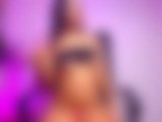 luucy-18's Live Sex Cam Show