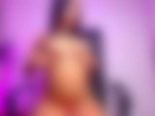 luucy-18's Live Sex Cam Show
