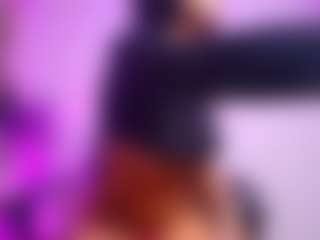 luucy-18's Live Sex Cam Show