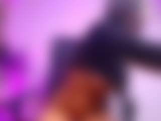 luucy-18's Live Sex Cam Show