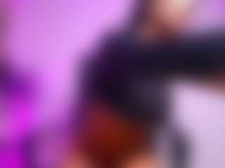 luucy-18's Live Sex Cam Show