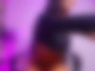 luucy-18's Live Sex Cam Show